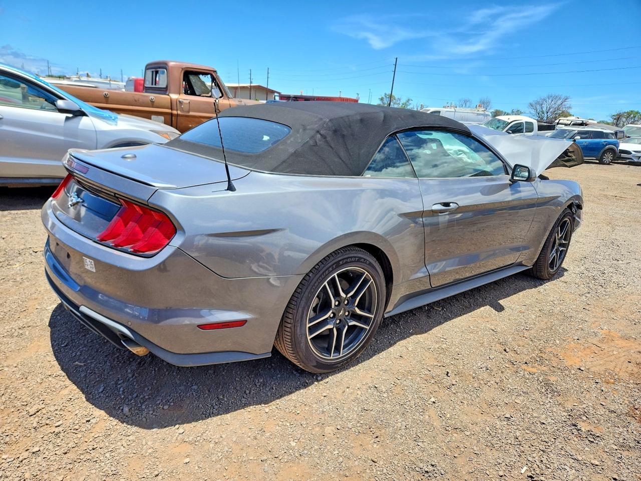 2023 Ford Mustang - Фото 3