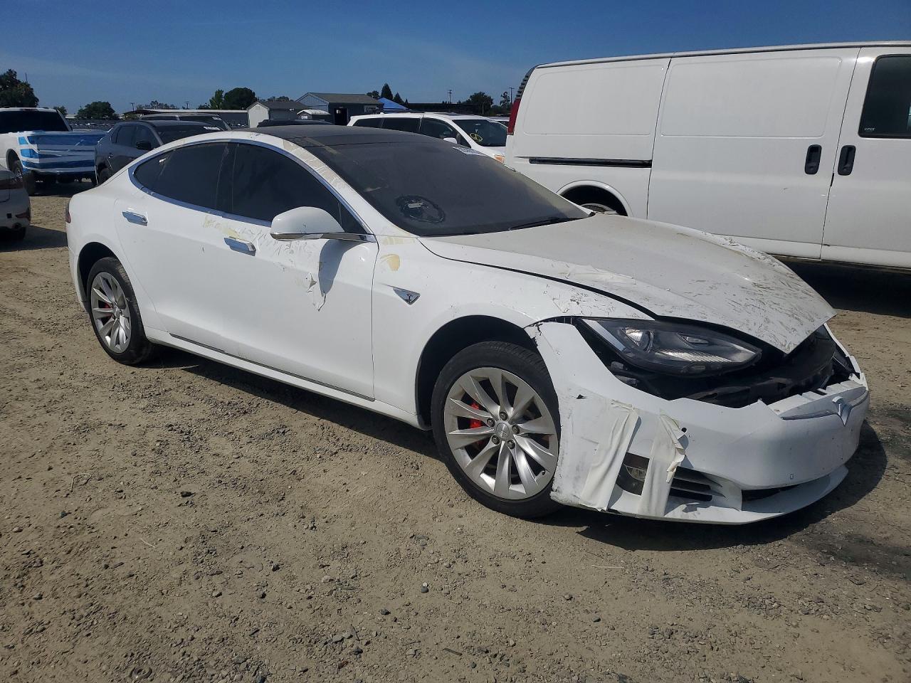 2014 Tesla Model S - Фото 4