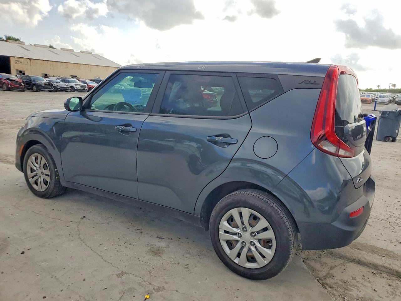 2020 Kia Soul Lx - Фото 2