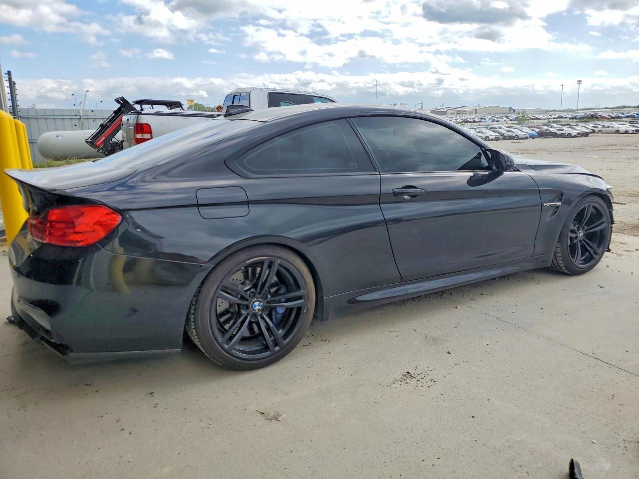2015 BMW M4 - Фото 3