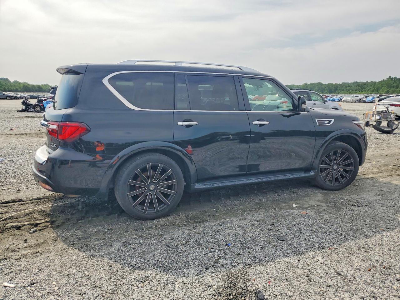 2021 Infiniti Qx80 Luxe - Image 3