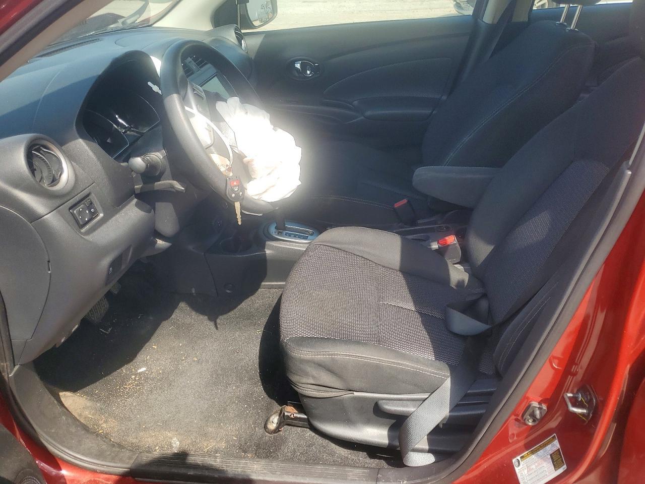 2019 Nissan Versa Sv - Image 7