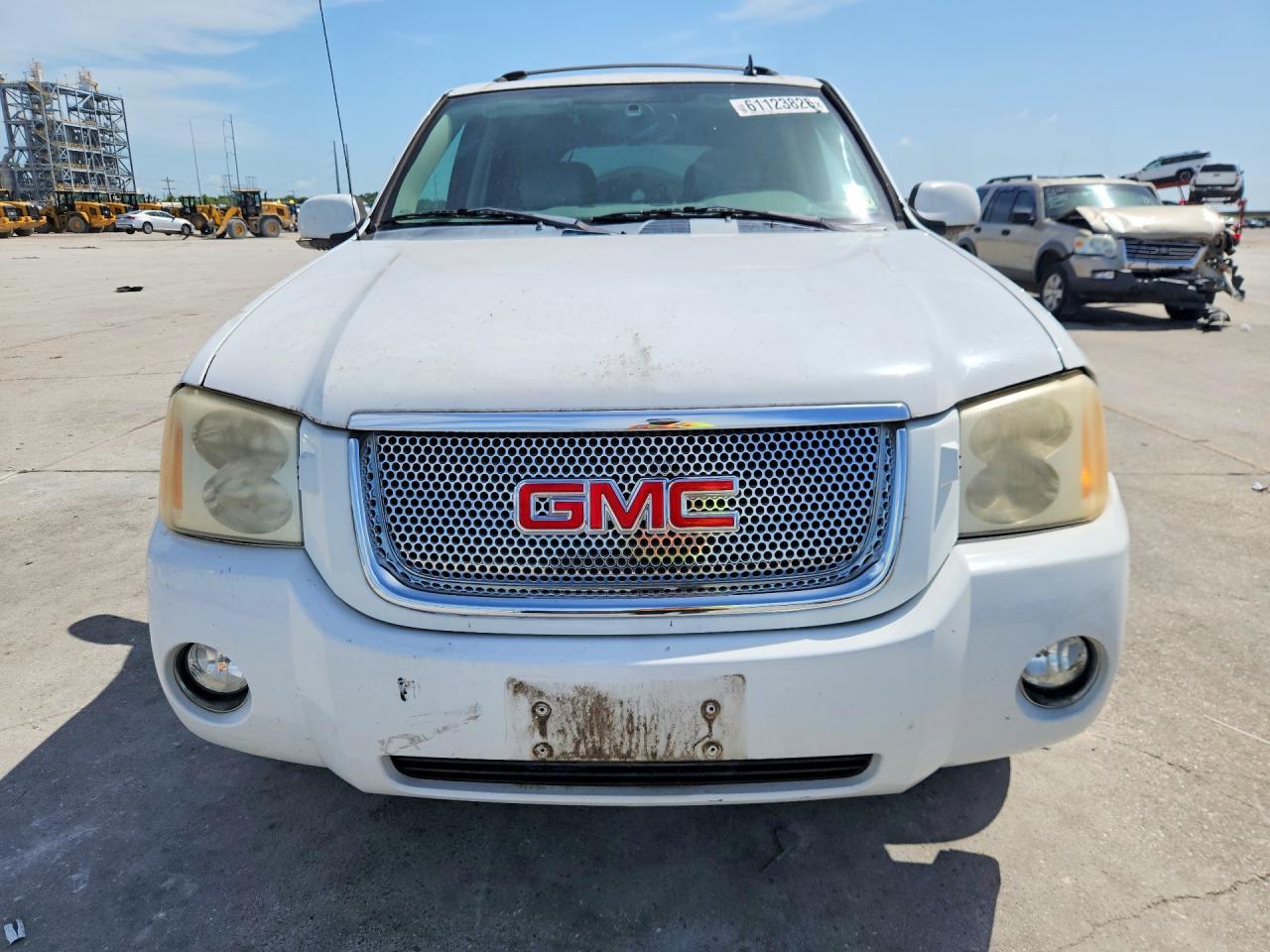 2007 GMC Envoy Denali - Image 5
