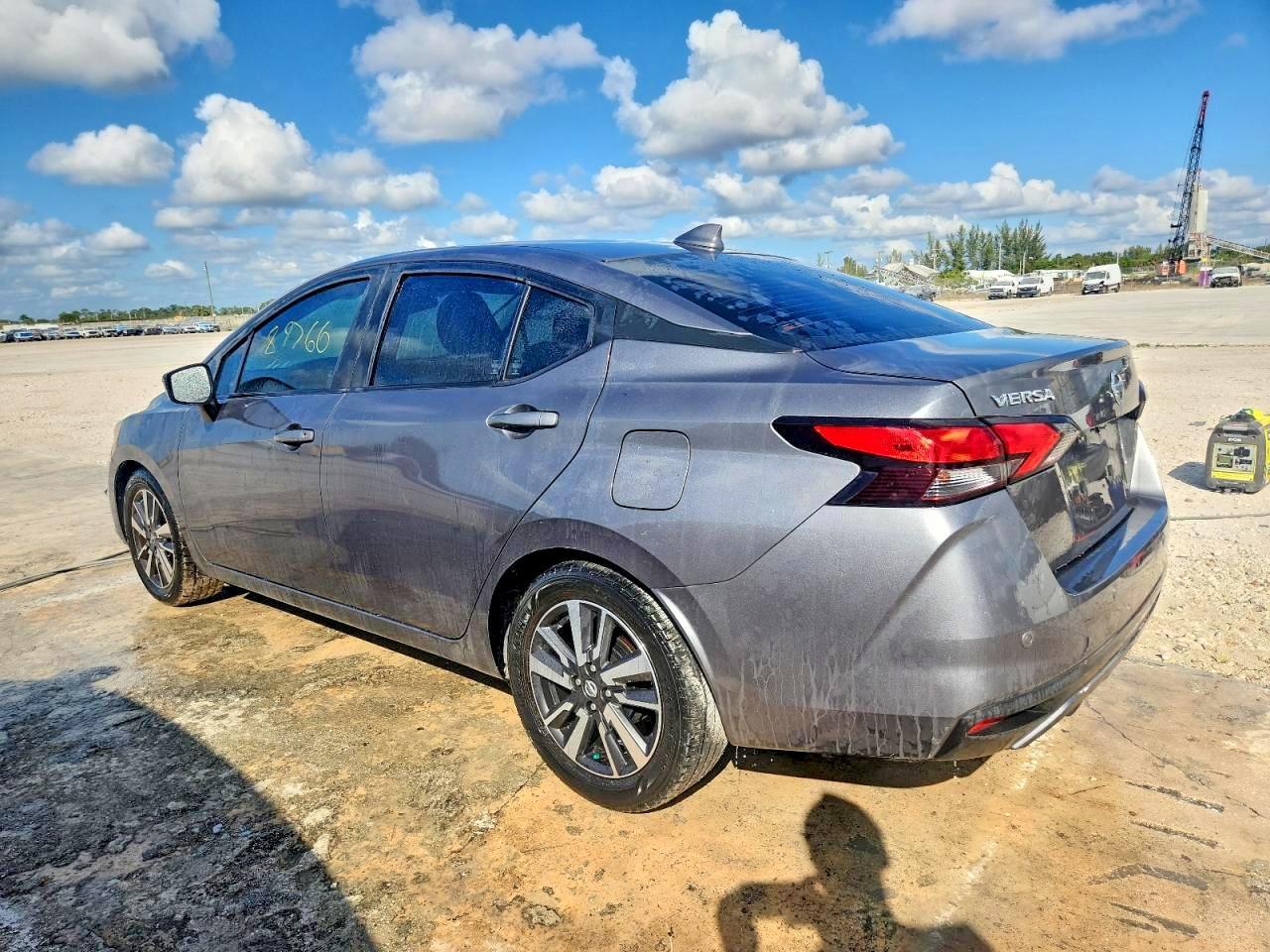 2021 Nissan Versa Sv - Image 2