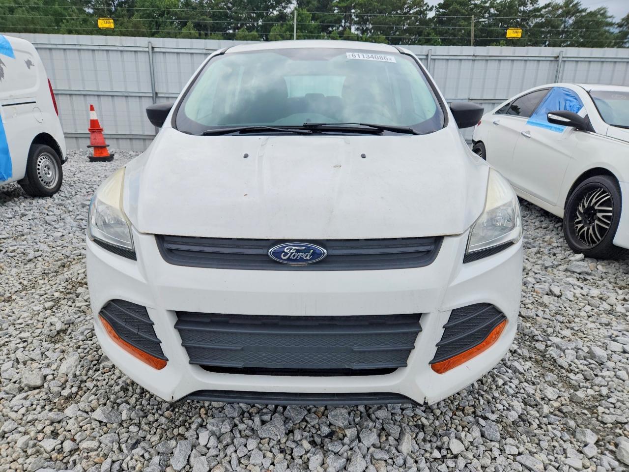 2015 Ford Escape S - Фото 5