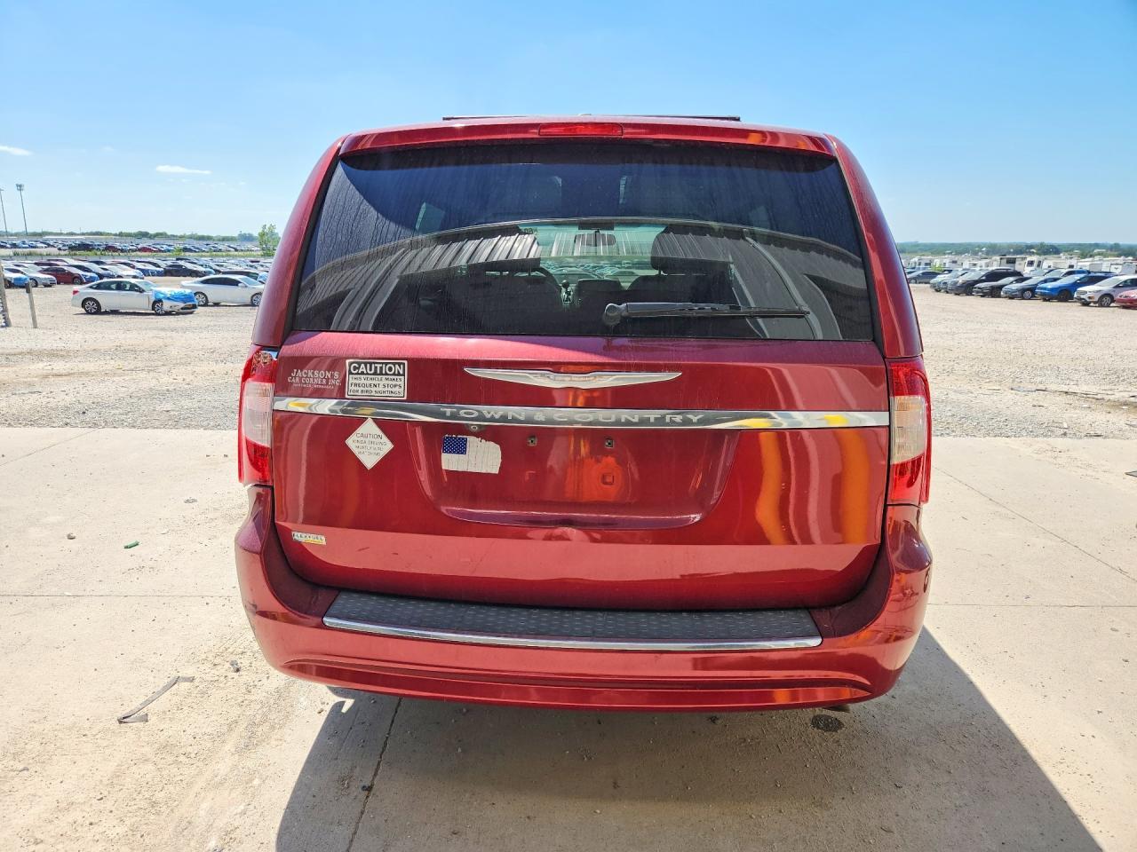 2016 Chrysler Town & Country Touring - Image 6
