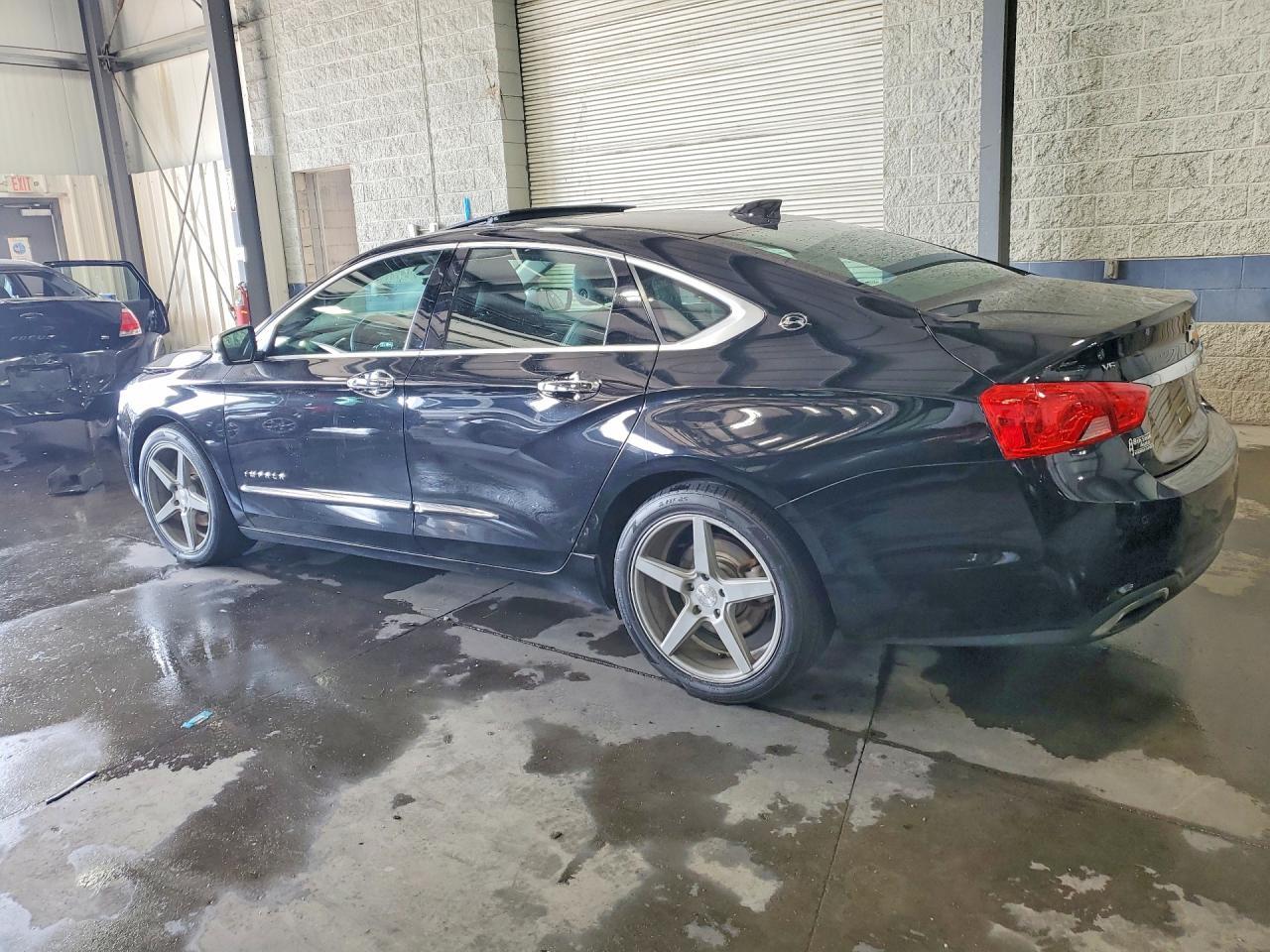 2017 Chevrolet Impala Premier - Фото 2