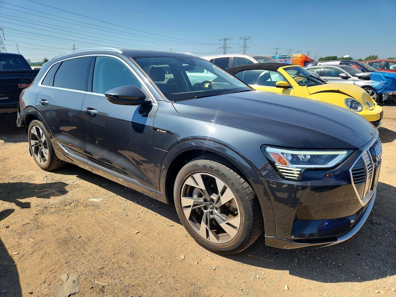 2021 Audi E-Tron Premium - Image 4