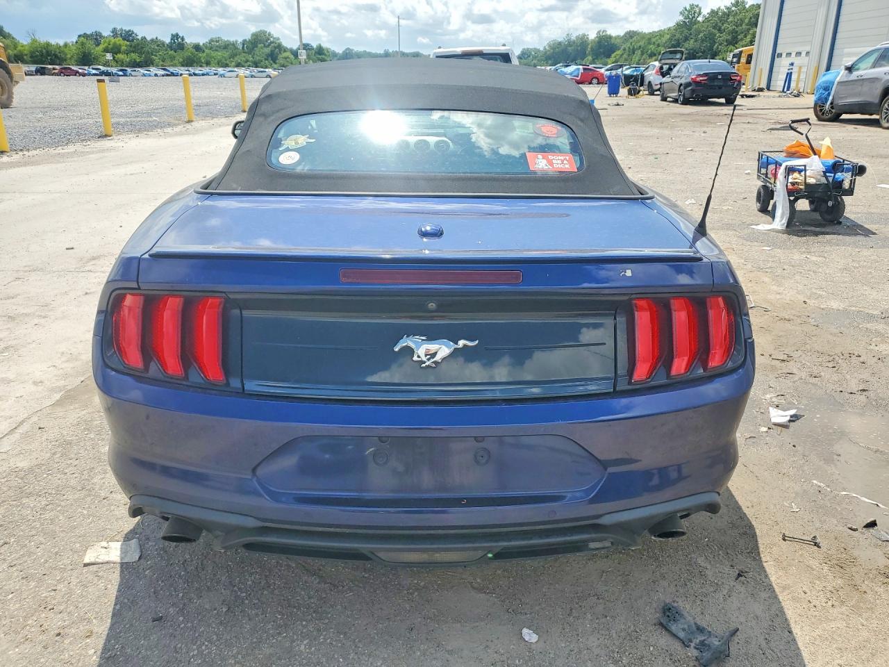 2020 Ford Mustang - Фото 6