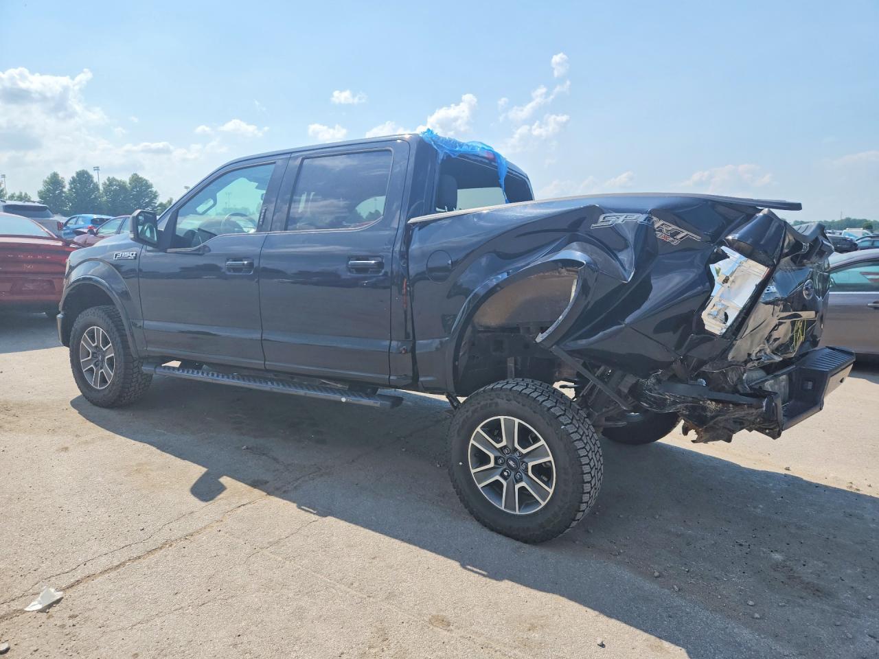 2016 Ford F150 Supercrew - Фото 2