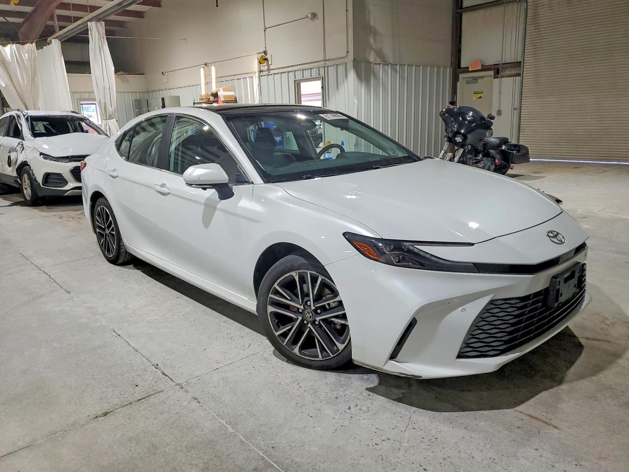 2025 Toyota Camry Xle - Image 4