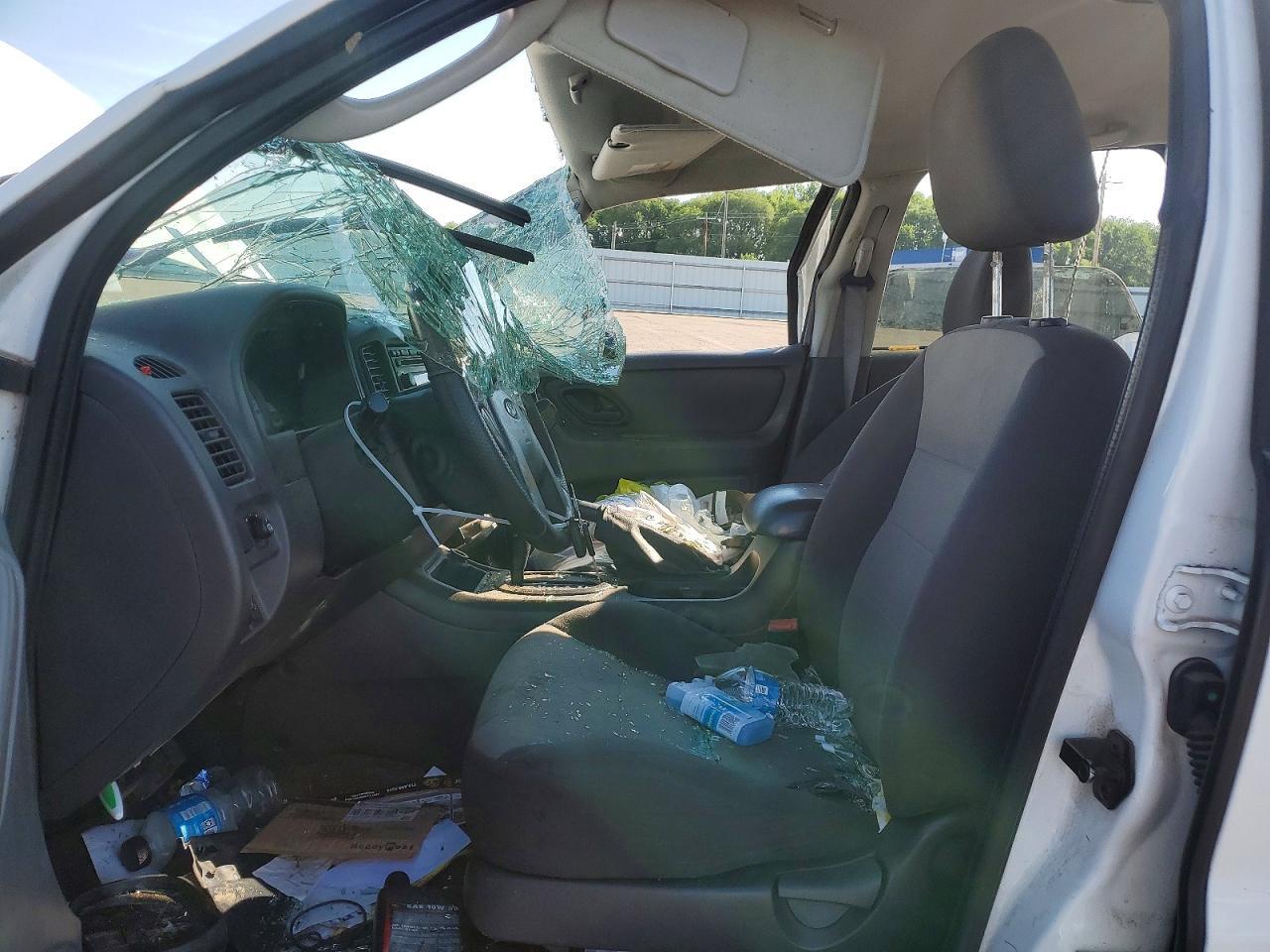2007 Ford Escape Xls - Image 7