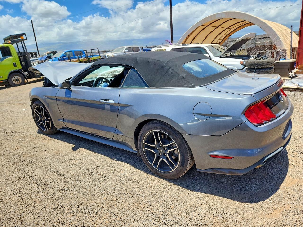2023 Ford Mustang - Фото 2