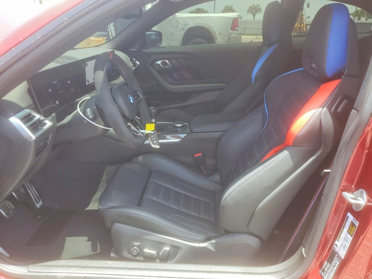 2025 BMW M2 - Фото 7