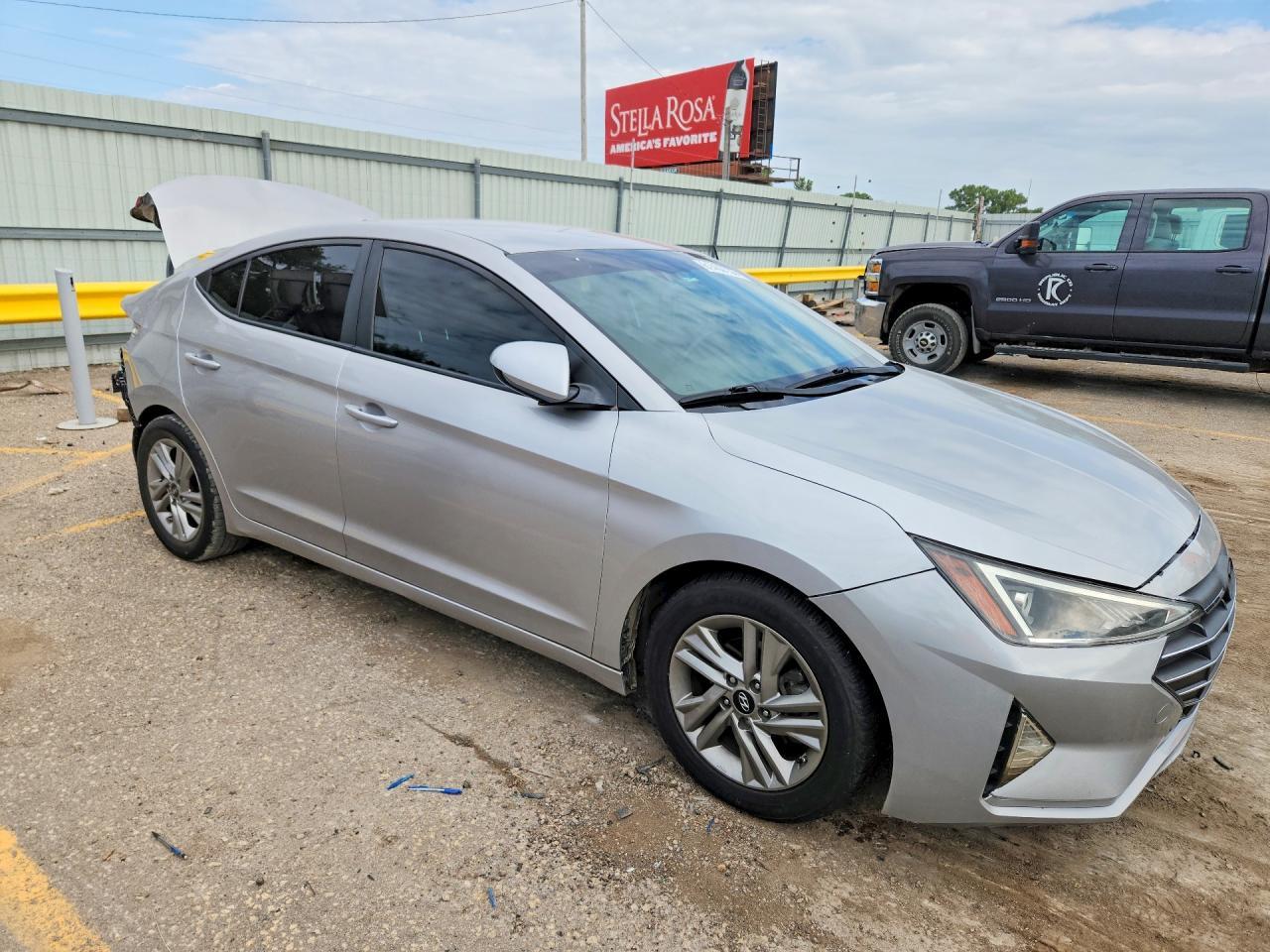 2020 Hyundai Elantra Sel - Image 4