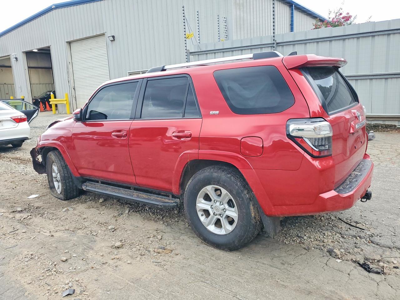 2021 Toyota 4Runner Sr5 - Image 2
