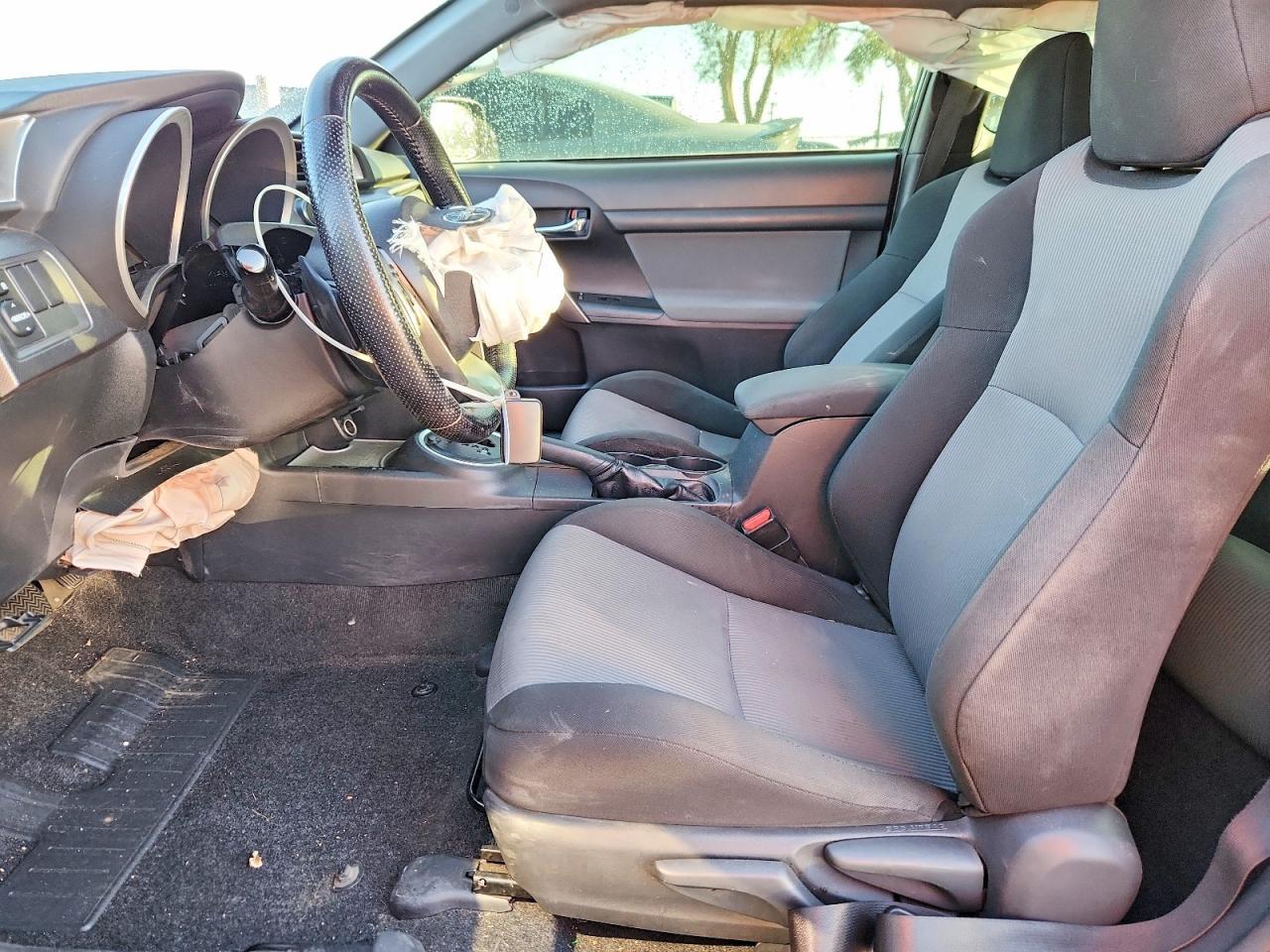 2016 Scion Tc Base - Image 7