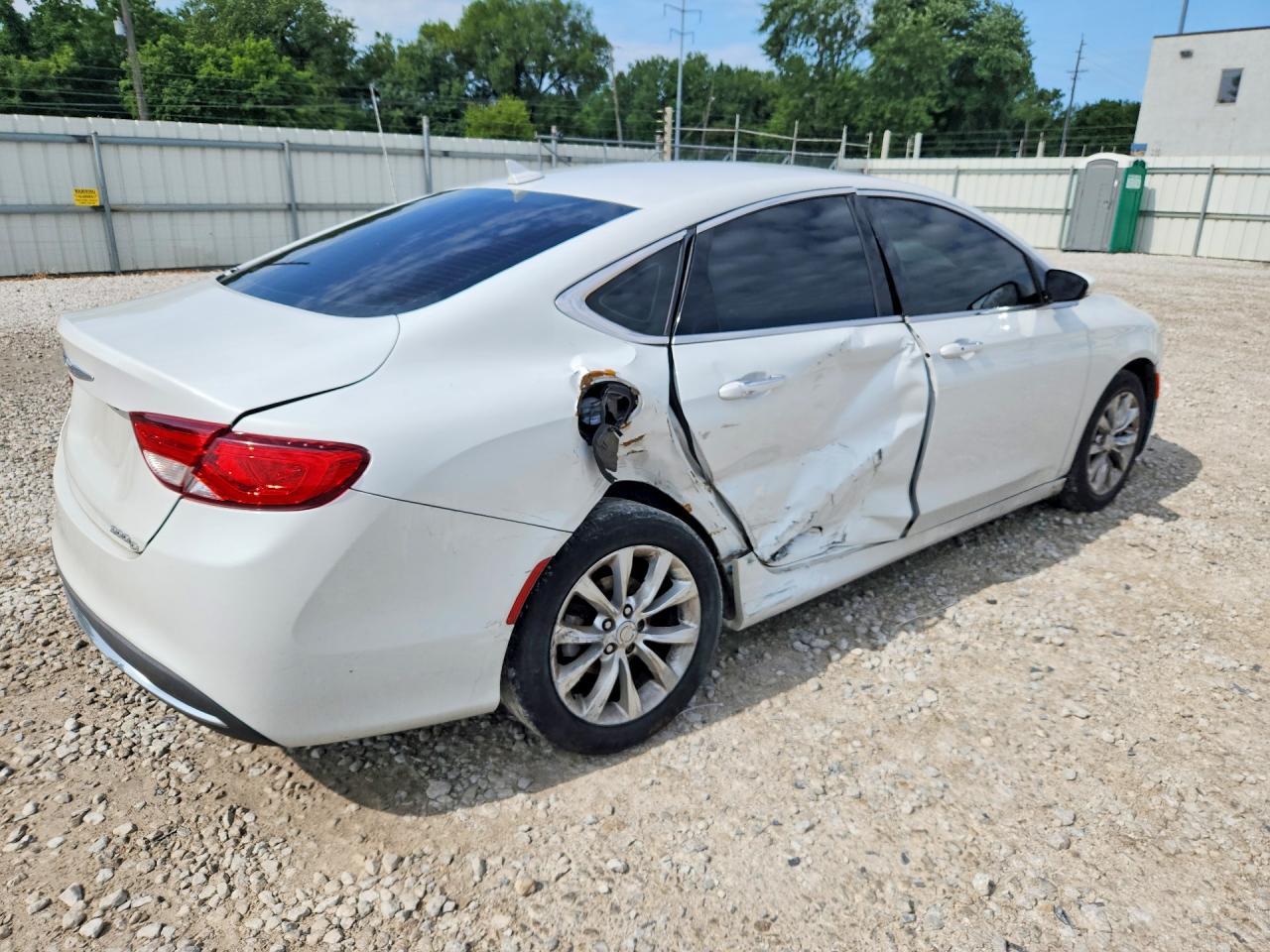 2015 Chrysler 200 C - Image 3