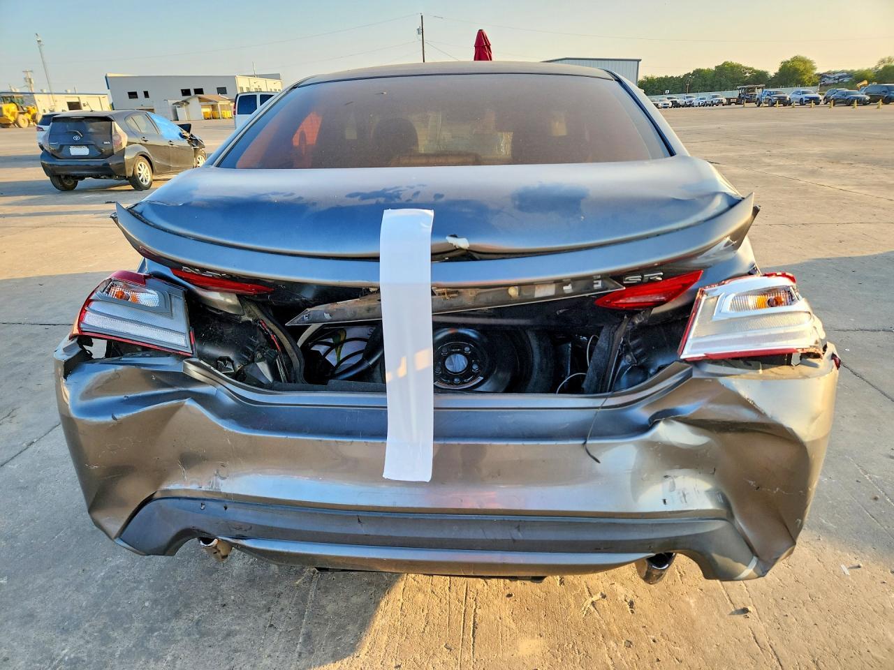 2016 Nissan Altima 2.5 Sr - Image 6