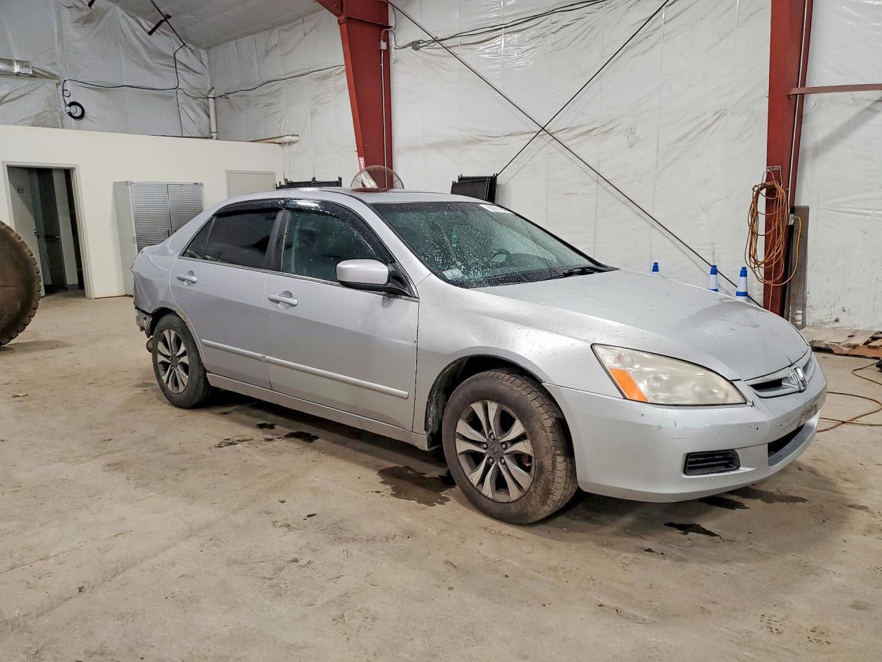 2004 Honda Accord - Фото 4