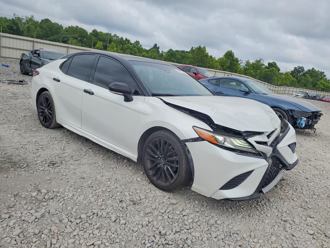 2019 Toyota Camry Xse - Фото 4