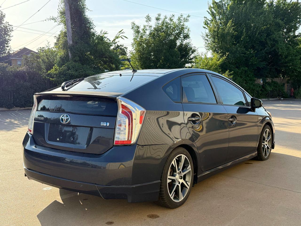 2012 Toyota Prius Two - Фото 4
