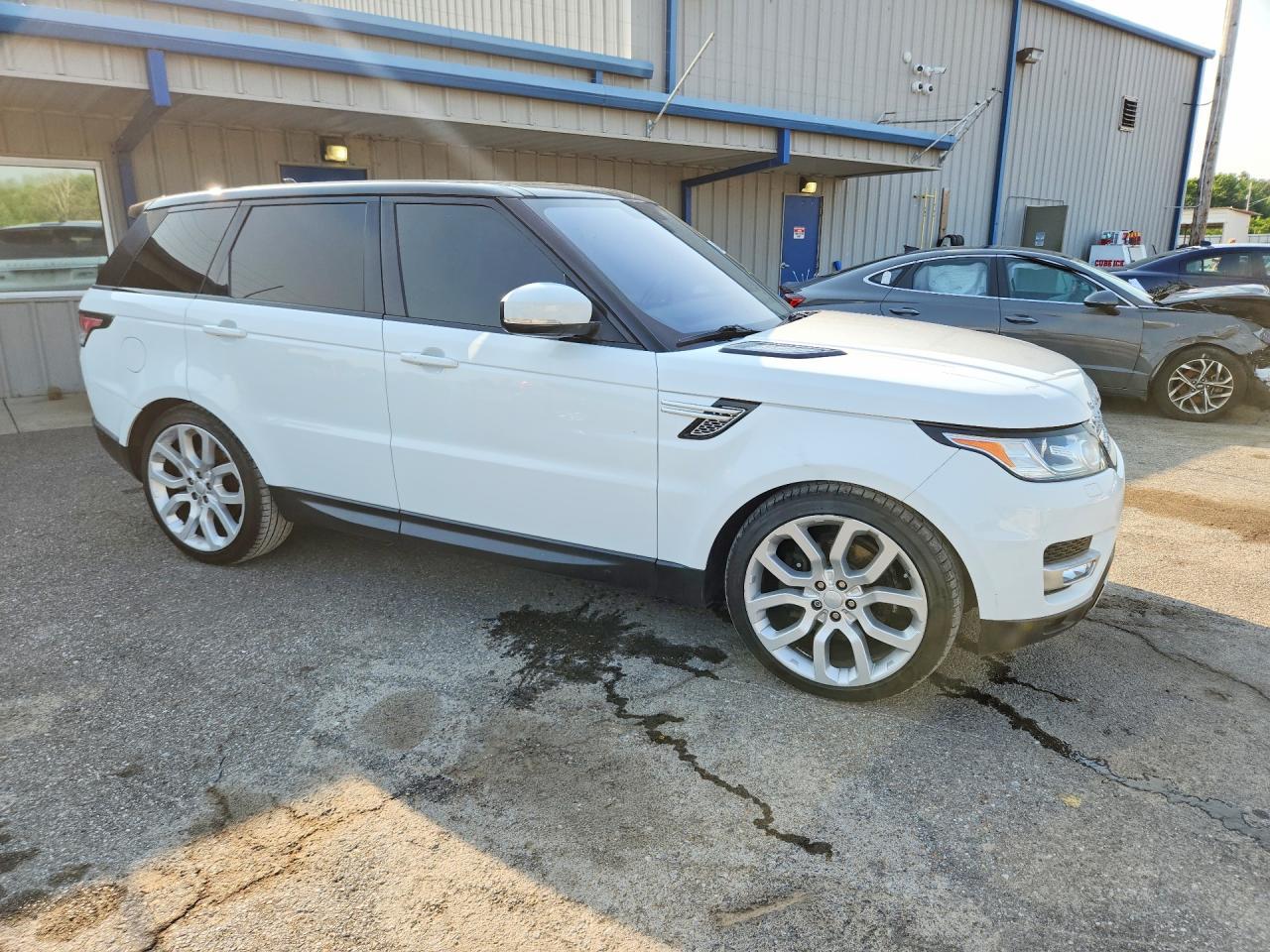 2016 Land Rover Range Rover Sport Hse - Image 4