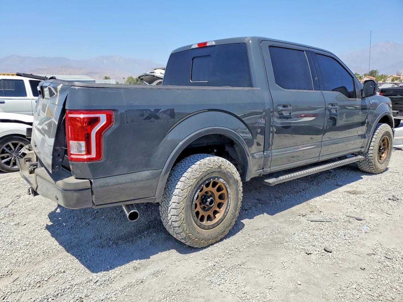 2016 Ford F150 Supercrew - Фото 3