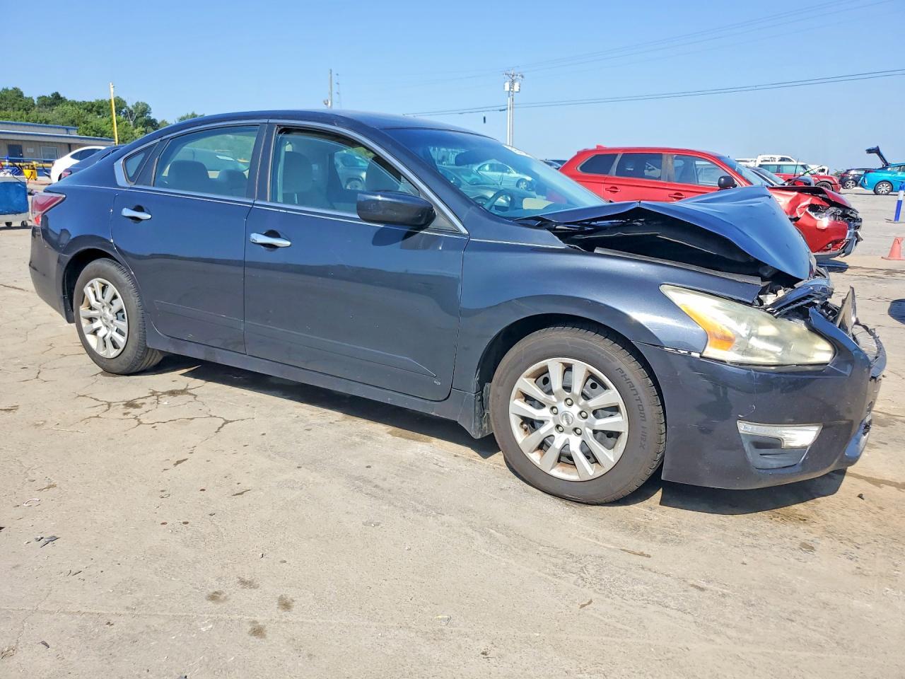 2015 Nissan Altima 2.5 S - Image 4