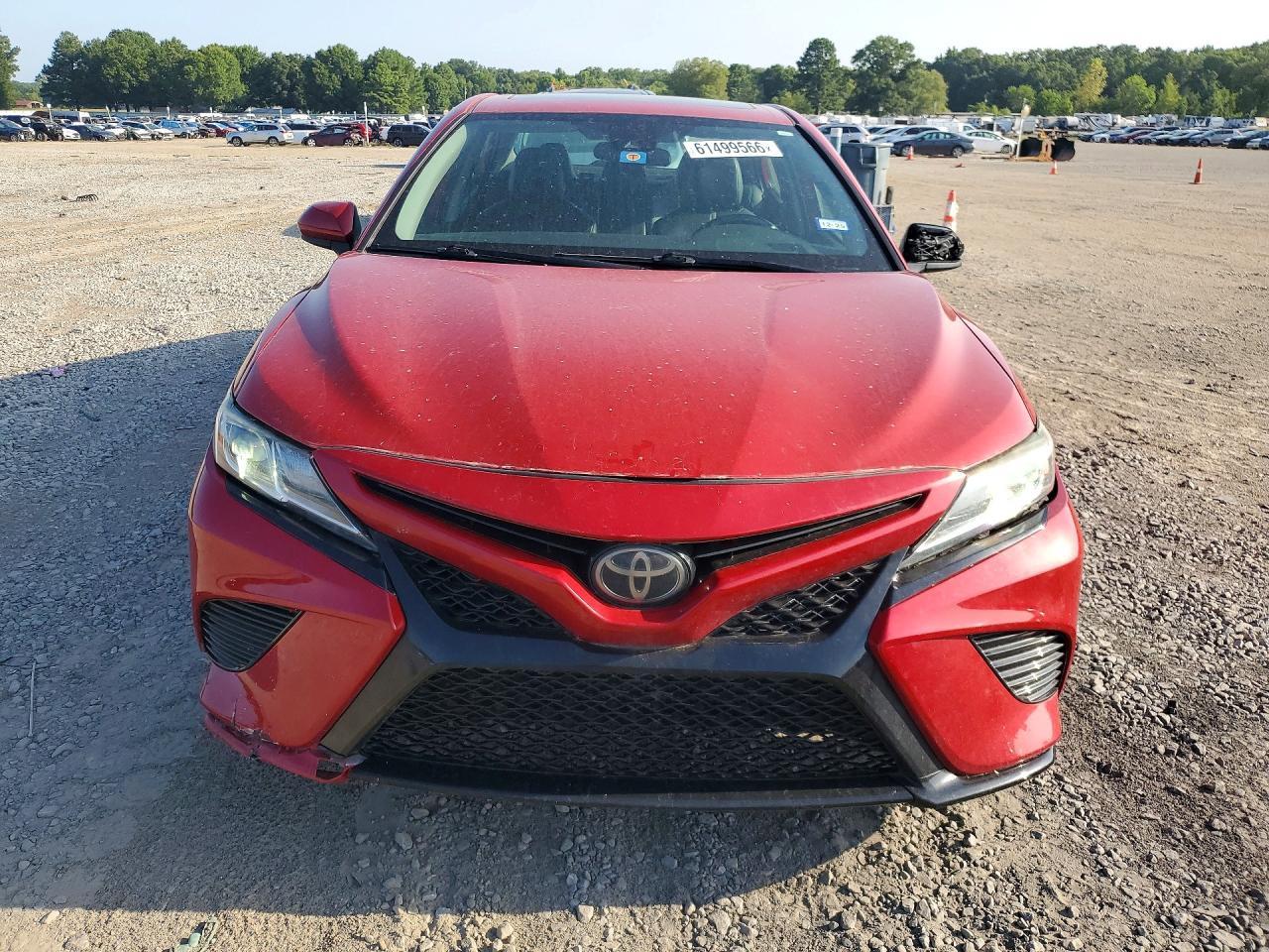 2019 Toyota Camry Se - Фото 5