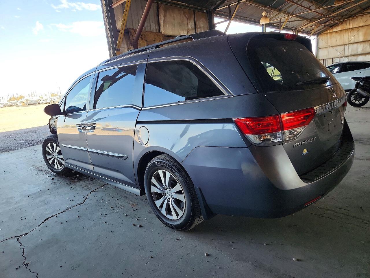 2016 Honda Odyssey Exl - Image 2