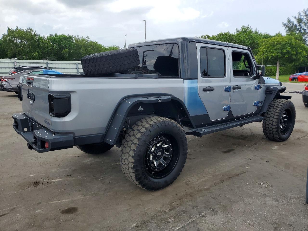 2020 Jeep Gladiator Sport - Image 3