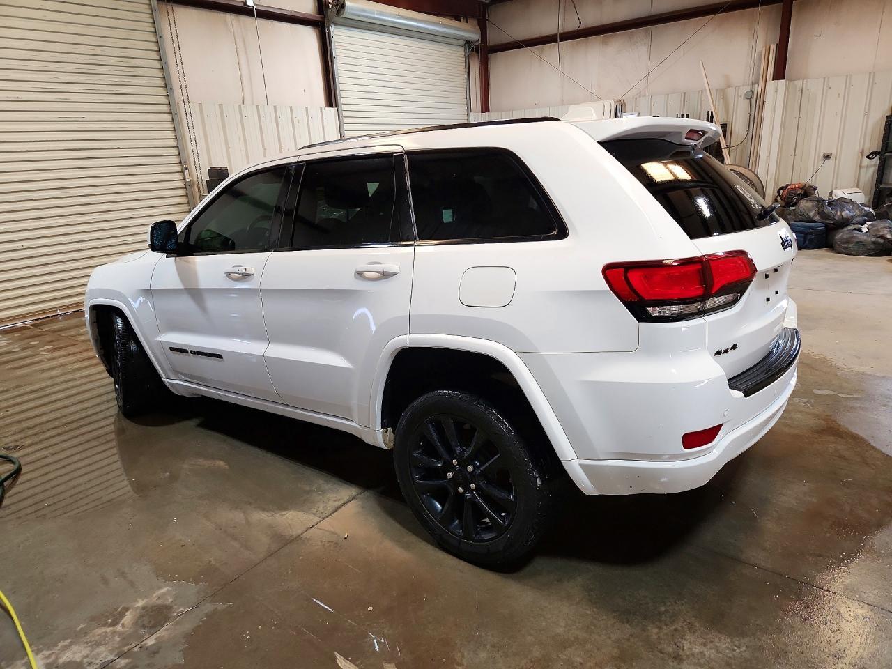 2018 Jeep Grand Cherokee Laredo - Фото 2