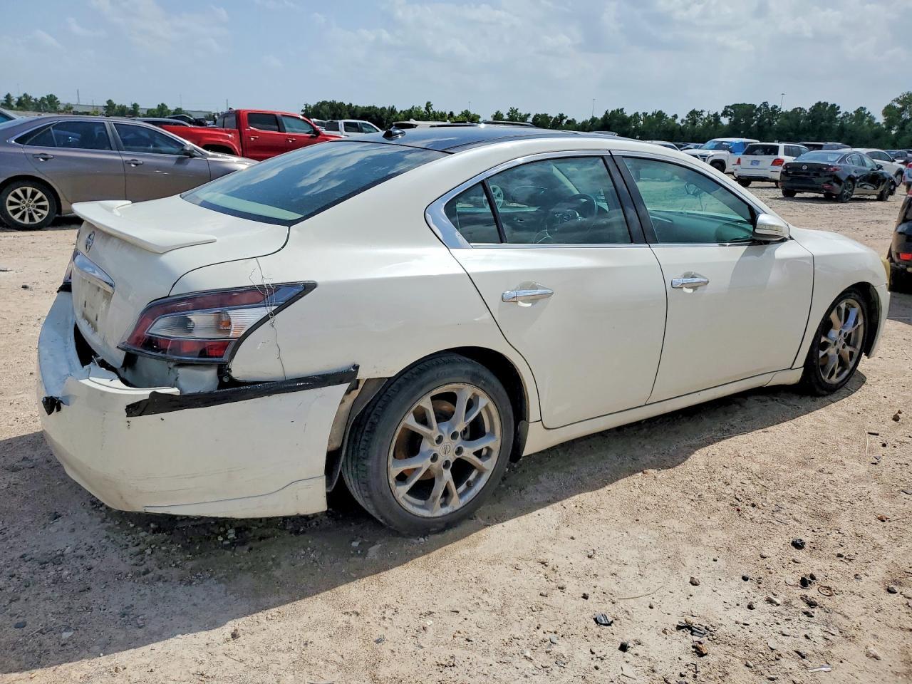 2013 Nissan Maxima - Фото 3