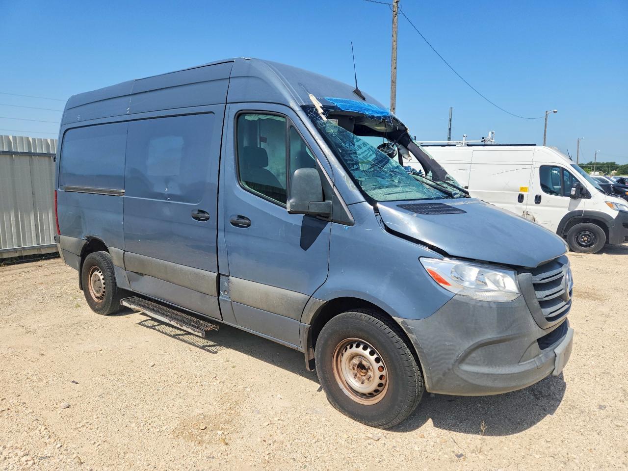 2019 Mercedes-Benz Sprinter 2500 - Фото 4