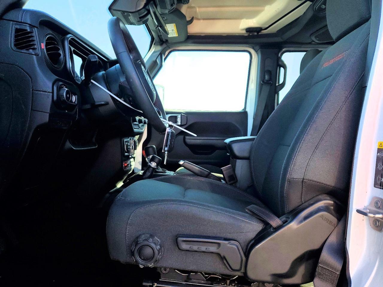 2025 Jeep Wrangler Rubicon - Image 7
