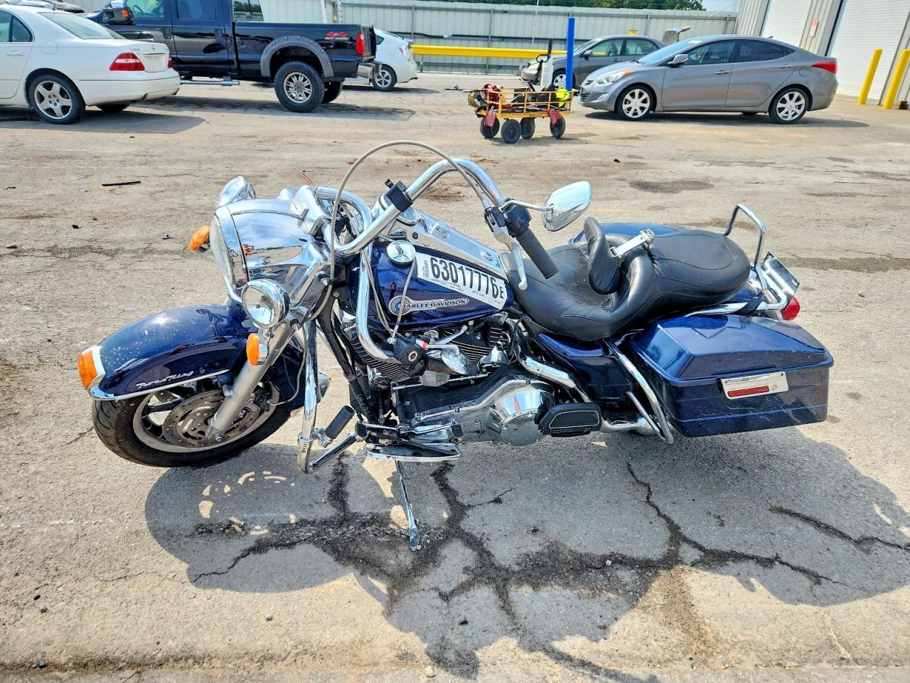 2005 Harley-Davidson Flhri Shrine - Фото 3