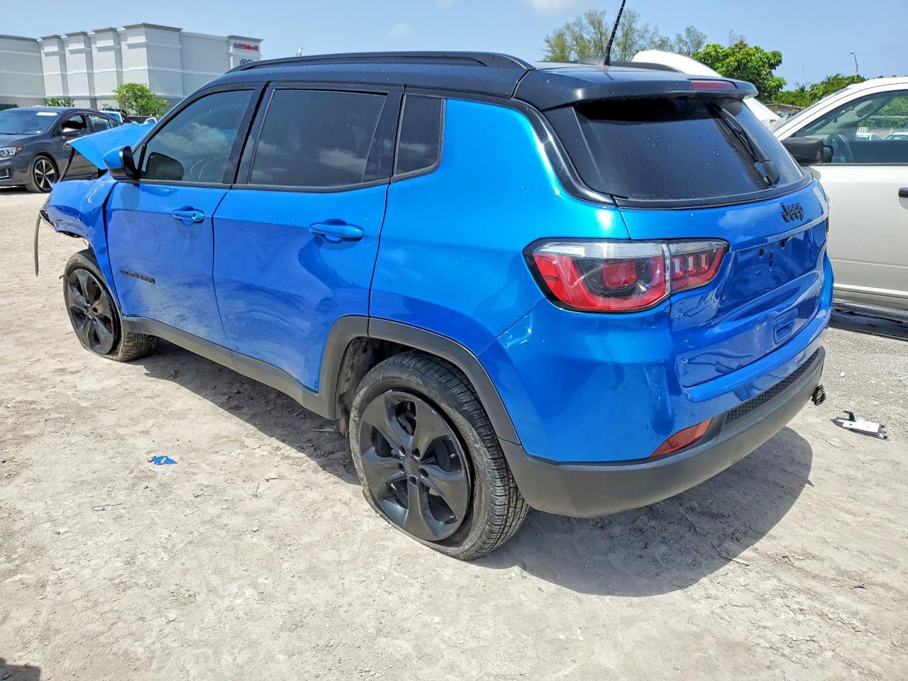 2019 Jeep Compass Latitude - Фото 2