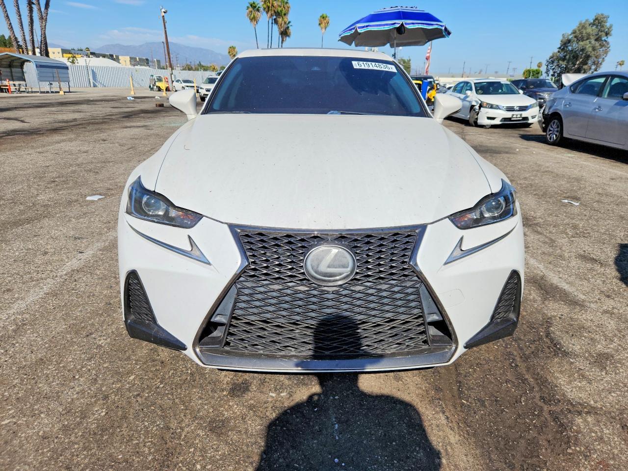 2017 Lexus Is 200T - Фото 5