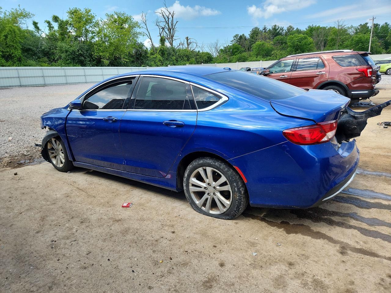 2016 Chrysler 200 Limited - Image 2