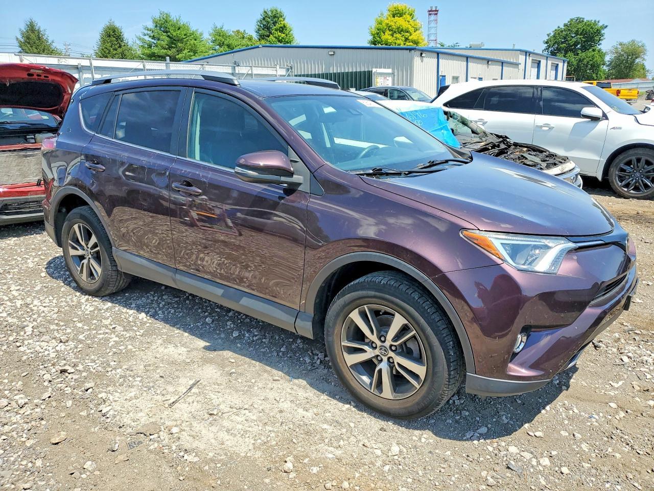 2017 Toyota Rav4 Xle - Фото 4