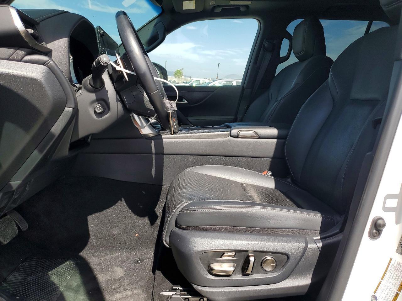 2024 Lexus Lx 600 Premium - Image 7