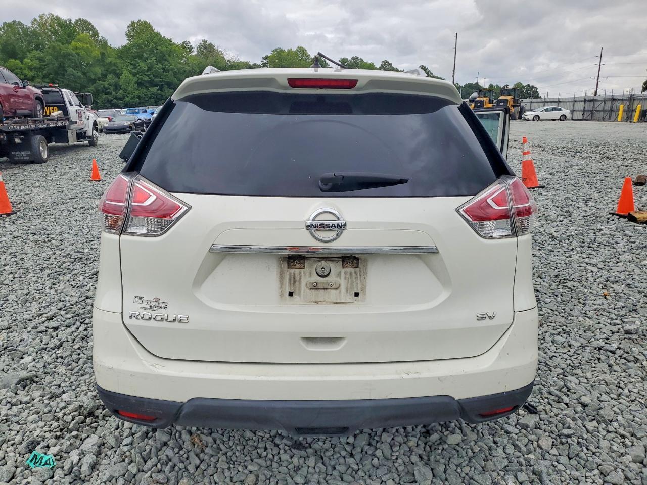 2015 Nissan Rogue Sv - Image 6