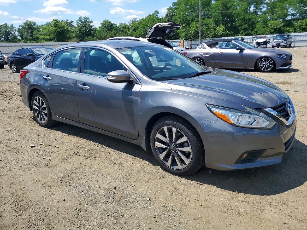 2017 Nissan Altima 2.5 Sv - Image 4