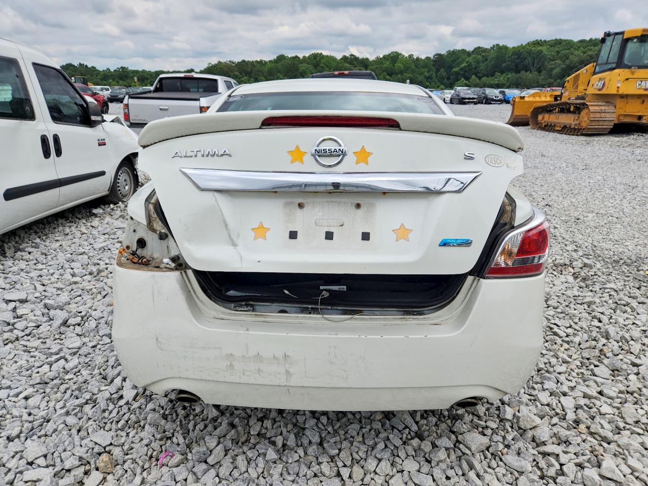 2014 Nissan Altima 2.5 S - Image 6
