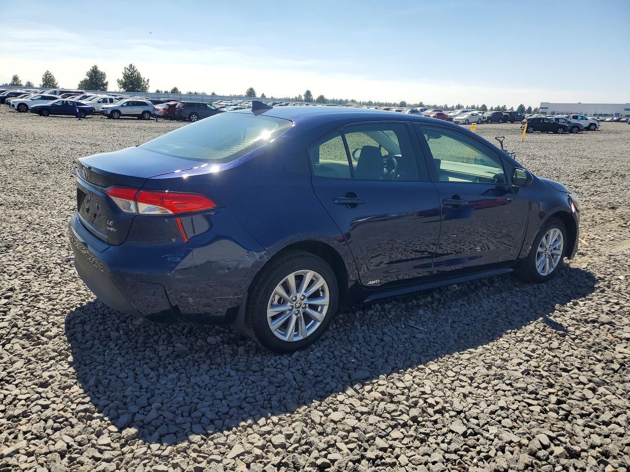 2025 Toyota Corolla Hybrid Le - Фото 3