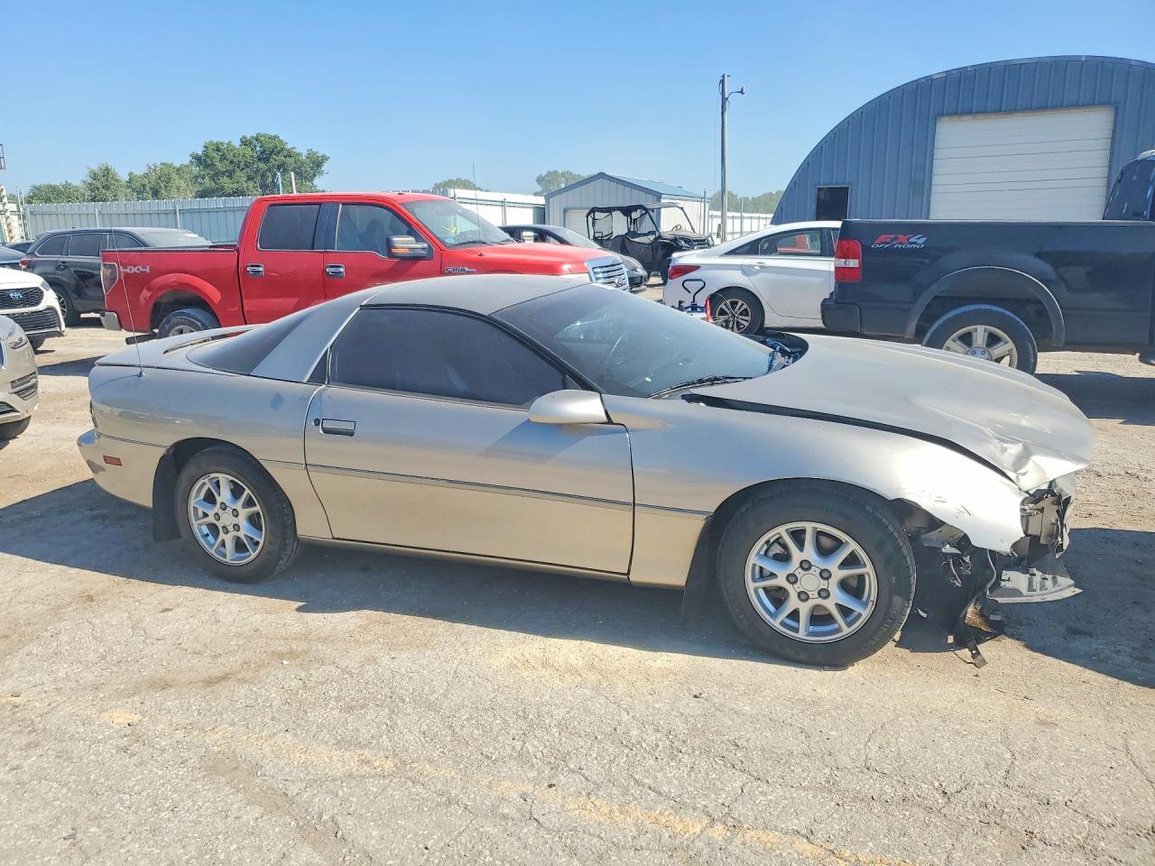 2001 Chevrolet Camaro - Фото 4