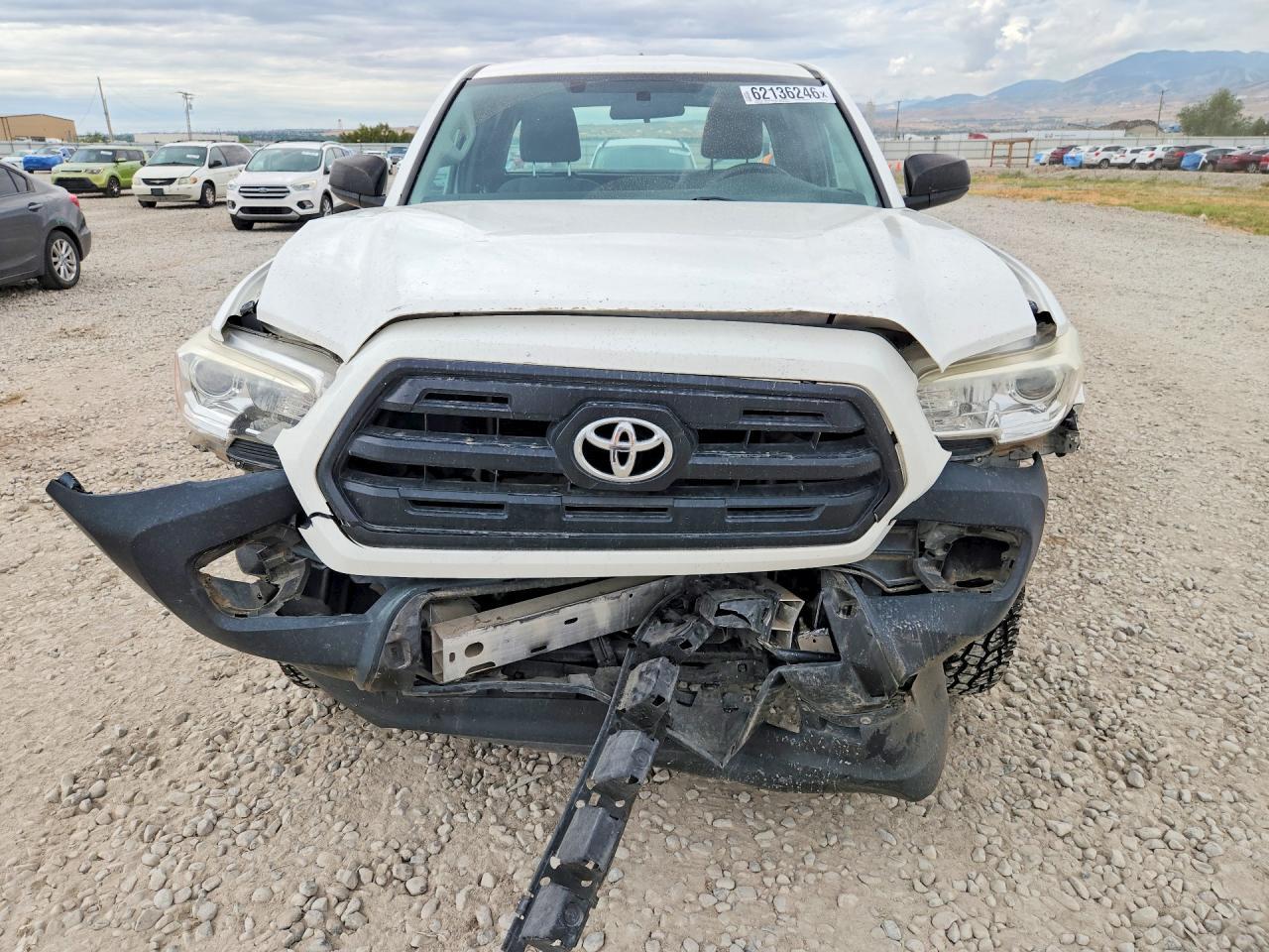 2017 Toyota Tacoma Sr - Фото 5