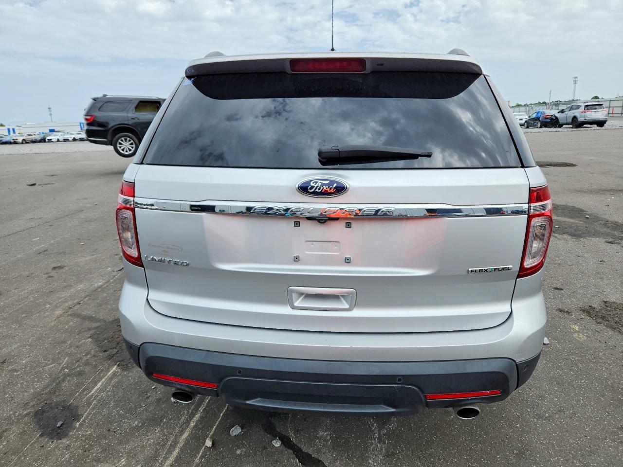 2015 Ford Explorer Limited - Фото 6