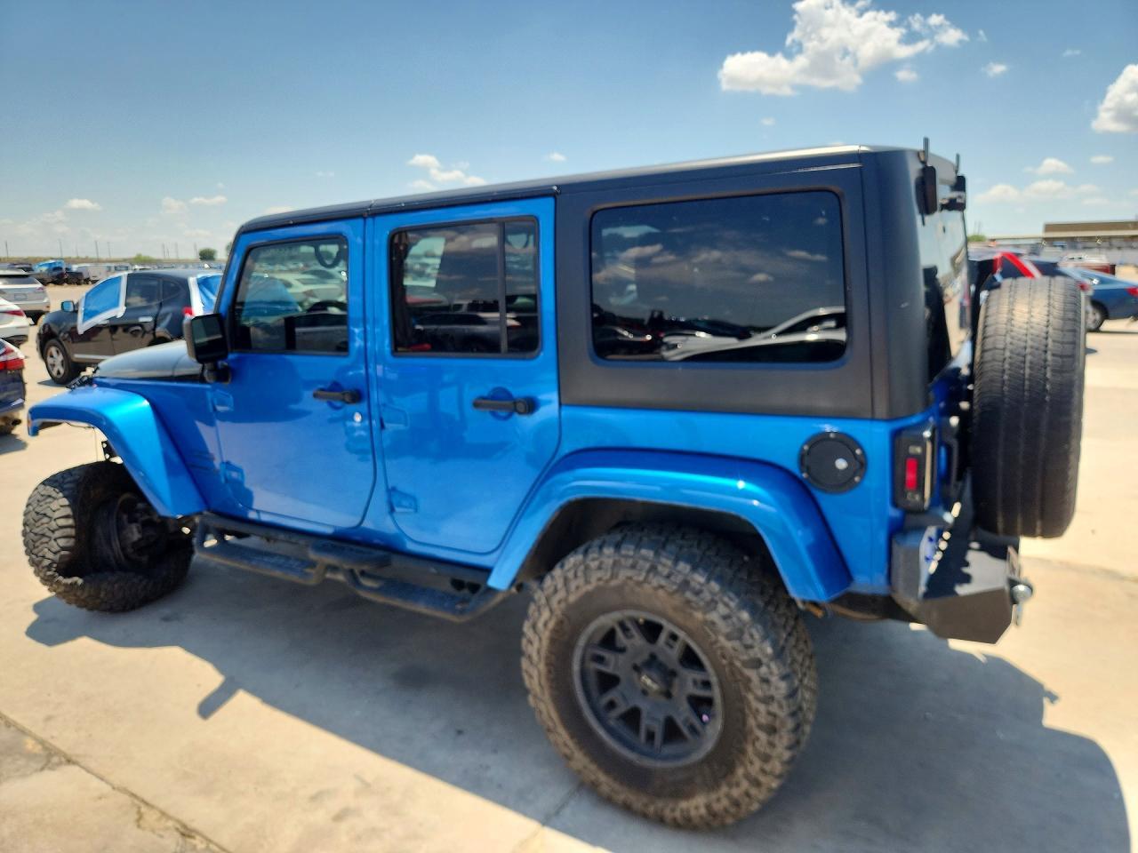 2016 Jeep Wrangler Unlimited Sport - Фото 2